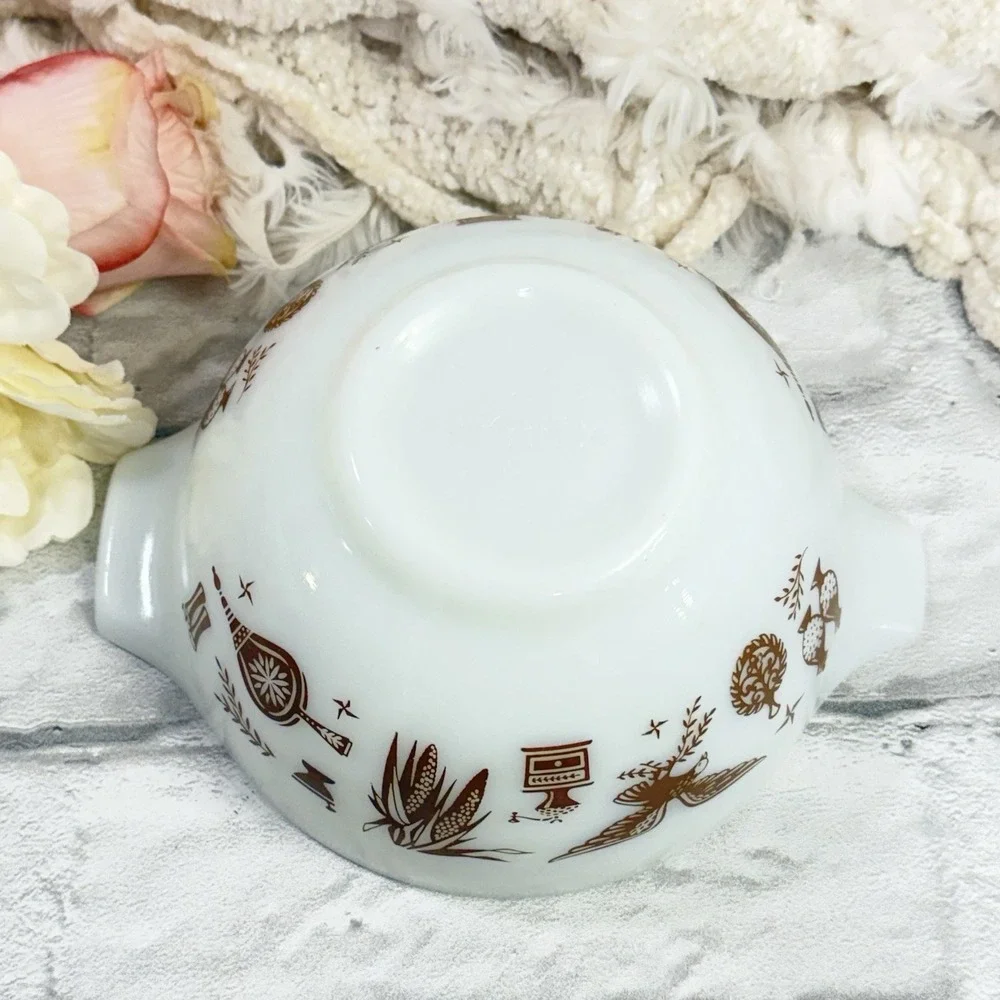 Vintage Pyrex 